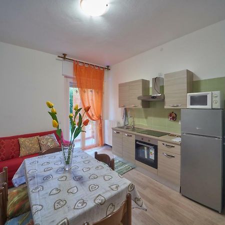 Casa Della Nonna Appartement Abbadia Lariana Buitenkant foto
