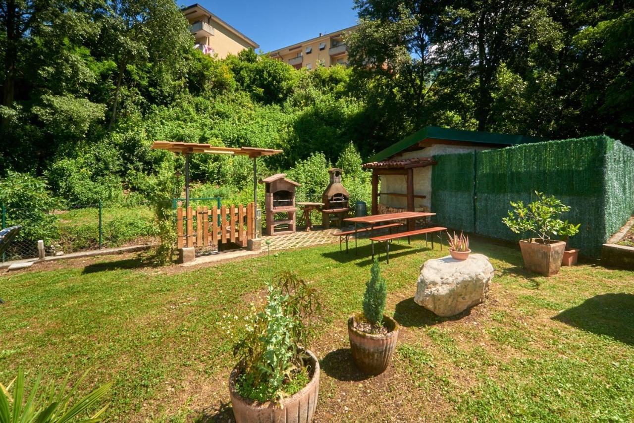 Casa Della Nonna Appartement Abbadia Lariana Buitenkant foto