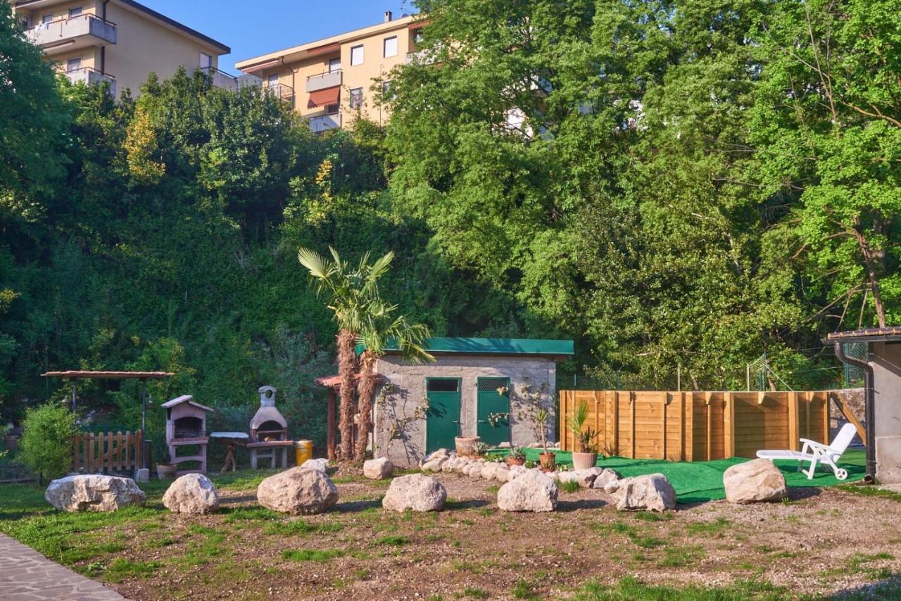 Casa Della Nonna Appartement Abbadia Lariana Buitenkant foto