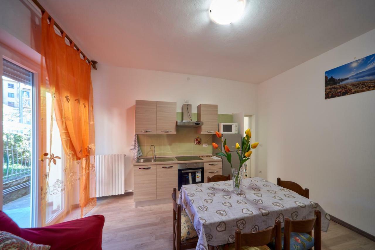 Casa Della Nonna Appartement Abbadia Lariana Buitenkant foto