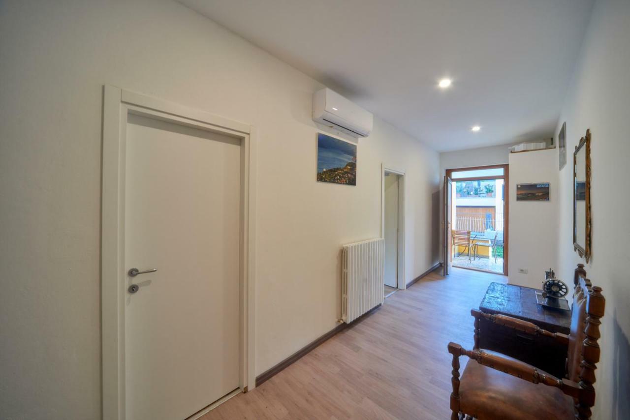Casa Della Nonna Appartement Abbadia Lariana Buitenkant foto