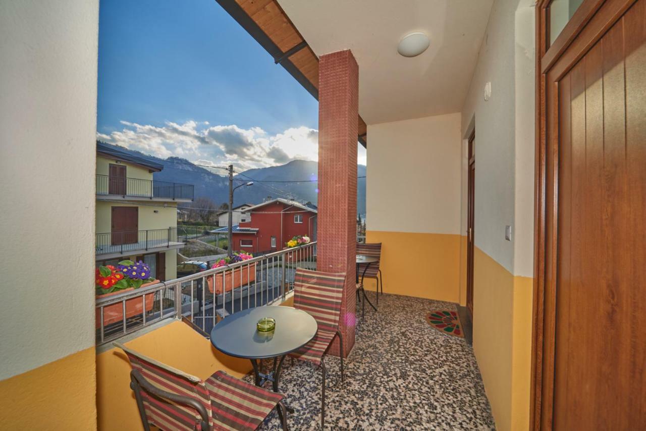 Casa Della Nonna Appartement Abbadia Lariana Buitenkant foto